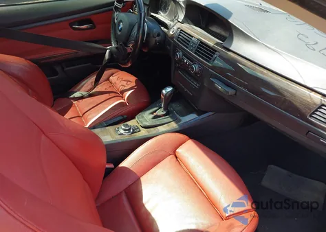 2011 BMW 328I xDrive z USA, uszkodzony, nr VIN WBAKF5C5XBE586463